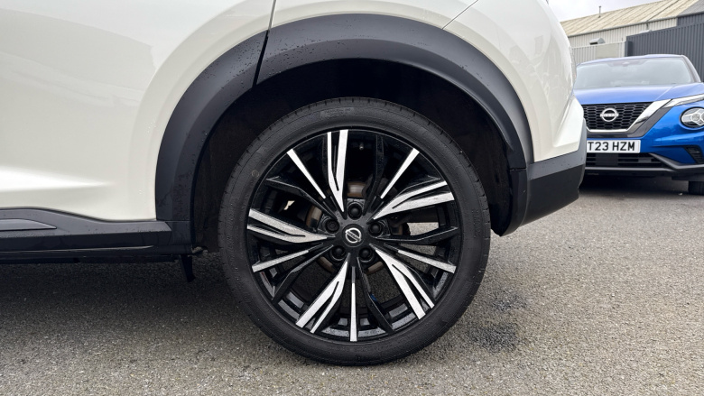 Nissan Juke 1.0 DiG-T 114 Tekna+ 5dr Petrol Hatchback